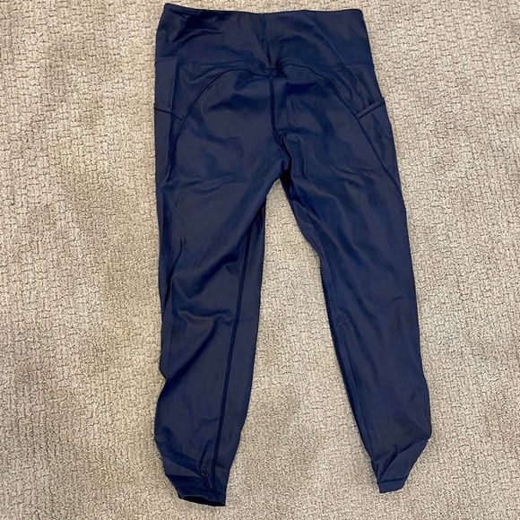 Zyia Navy Metallic Pocket Light n Tight Hi-Rise Capri Legging, Size 12,  EUC - Picture 5 of 5